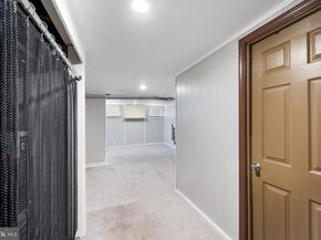 1011 Clifton, Collingdale PA 19023