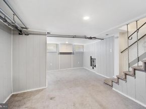 1011 Clifton, Collingdale PA 19023