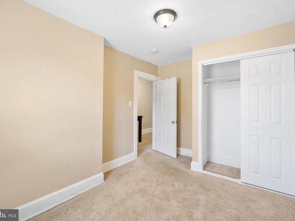 1011 Clifton, Collingdale PA 19023