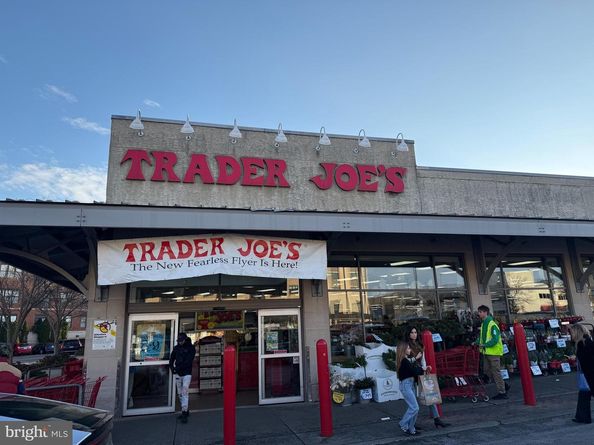 222 E Montgomery Avenue 304, Ardmore PA 19003