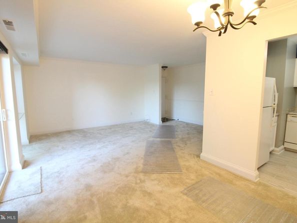 6141 Edsall Road E, Alexandria VA 22304