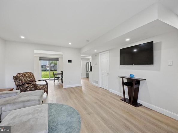 8210 Buist Avenue, Philadelphia PA 19153