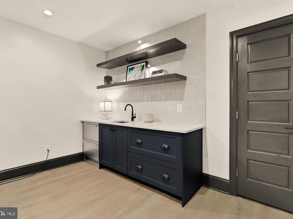 951 14TH Street SE, Washington DC 20003
