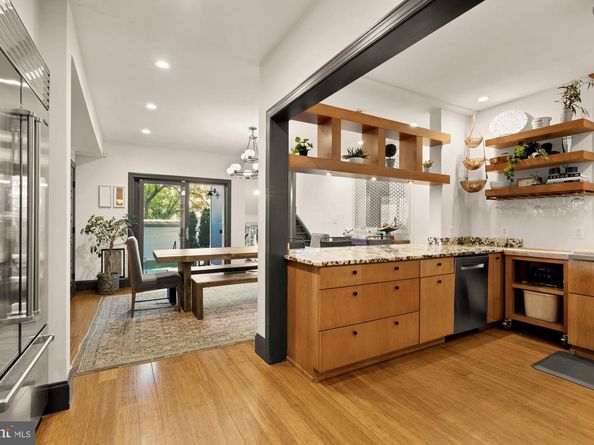 951 14TH Street SE, Washington DC 20003