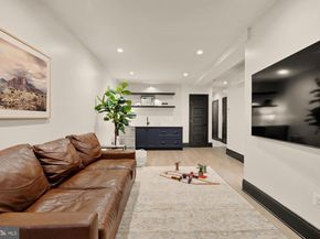951 14TH Street SE, Washington DC 20003