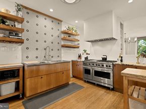 951 14TH Street SE, Washington DC 20003
