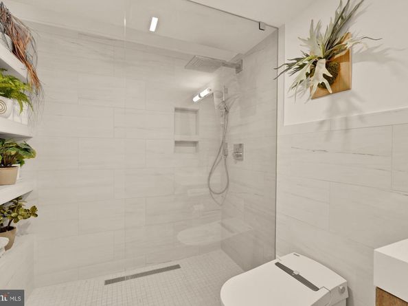 951 14TH Street SE, Washington DC 20003