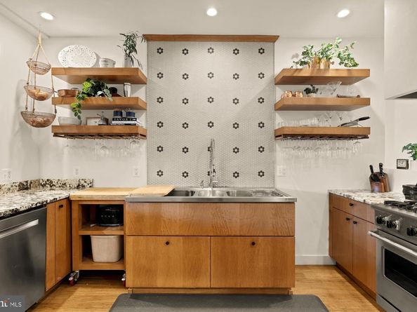 951 14TH Street SE, Washington DC 20003