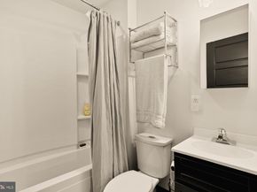 951 14TH Street SE, Washington DC 20003