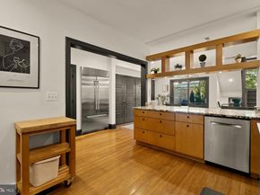 951 14TH Street SE, Washington DC 20003