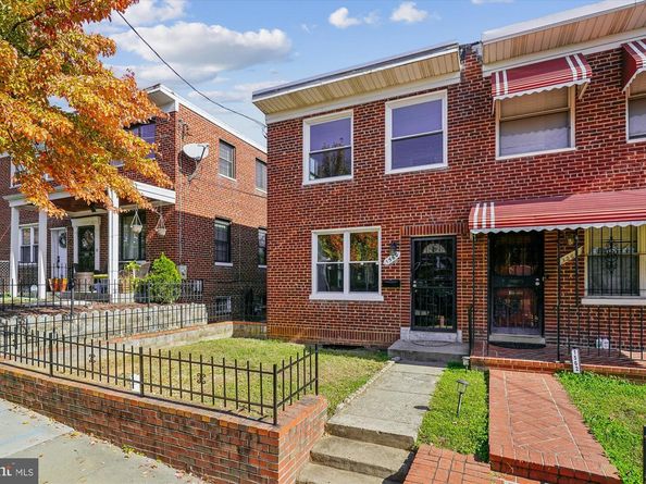 1560 41st Street SE, Washington DC 20020