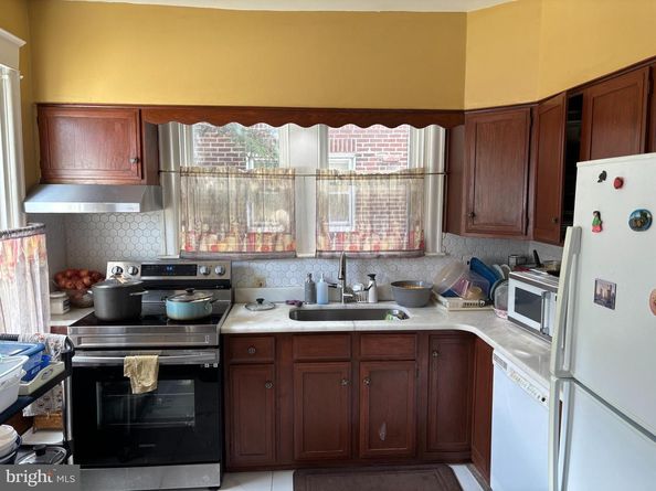 7137 Lawndale Avenue, Philadelphia PA 19111