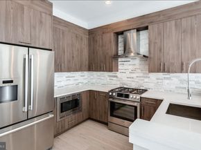 250 Poplar Street, Philadelphia PA 19123