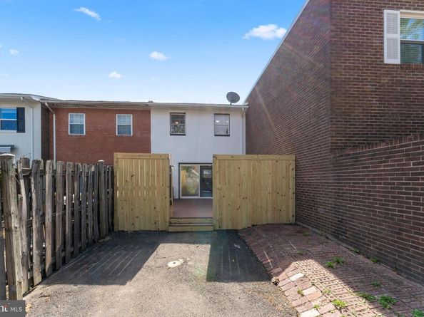 1019 First Street, Alexandria VA 22314