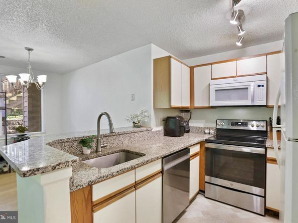 11723 Summerchase Circle, Reston VA 20194