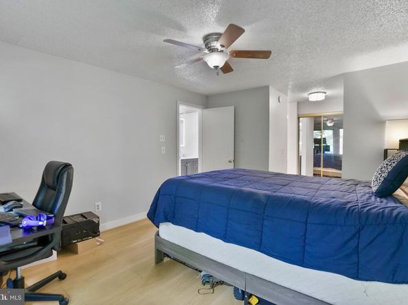 11723 Summerchase Circle, Reston VA 20194