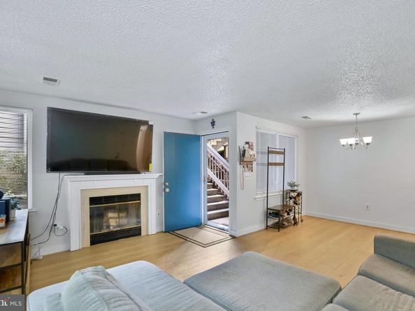 11723 Summerchase Circle, Reston VA 20194