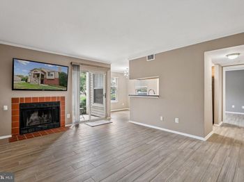 1723 Ascot Way