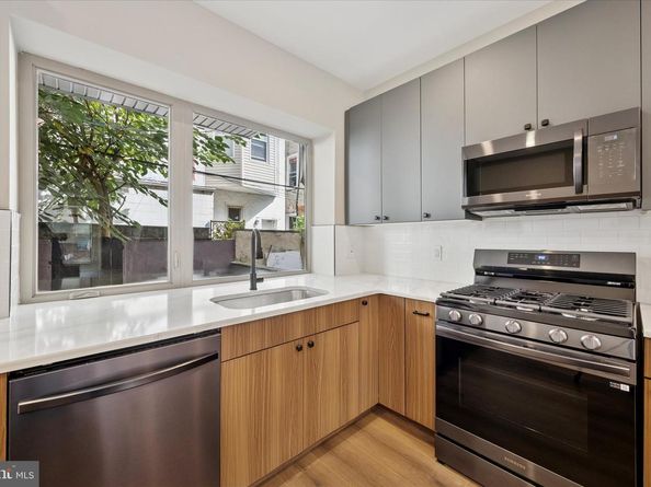 523 Gerritt Street, Philadelphia PA 19147
