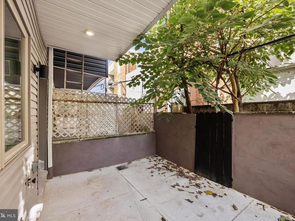 523 Gerritt Street, Philadelphia PA 19147