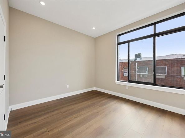 523 Gerritt Street, Philadelphia PA 19147