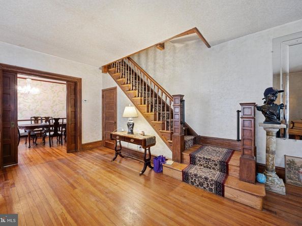 2433 S 21st Street, Philadelphia PA 19145