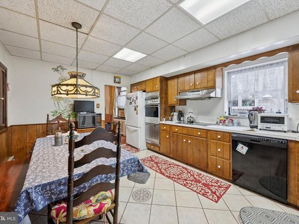 2433 S 21st Street, Philadelphia PA 19145