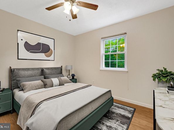 1827 Post Oak Trail, Reston VA 20191