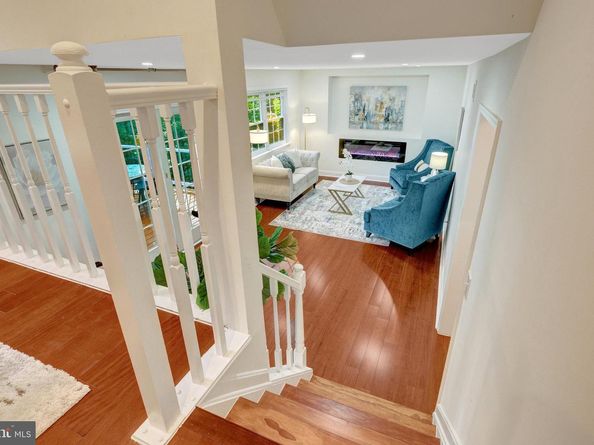 1827 Post Oak Trail, Reston VA 20191