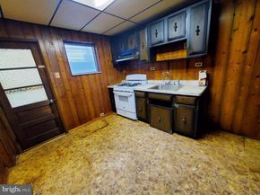 2518 S American Street, Philadelphia PA 19148