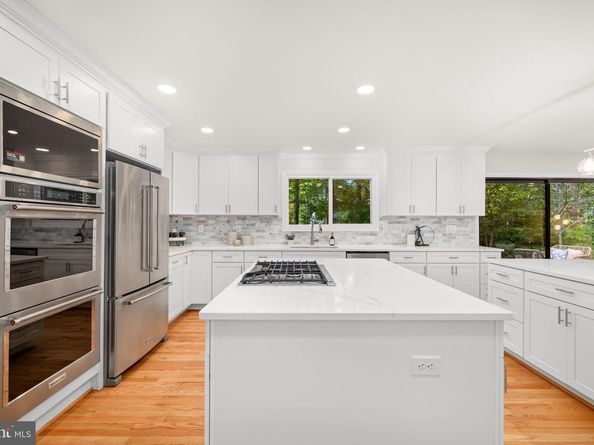 8500 Horseshoe Lane, Potomac MD 20854