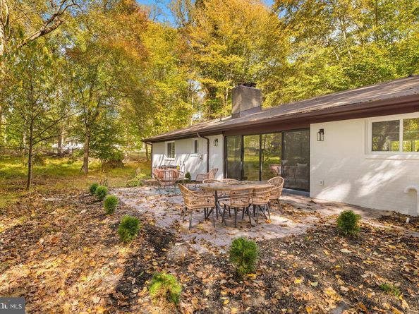 8500 Horseshoe Lane, Potomac MD 20854