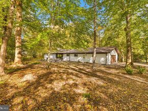 8500 Horseshoe Lane, Potomac MD 20854