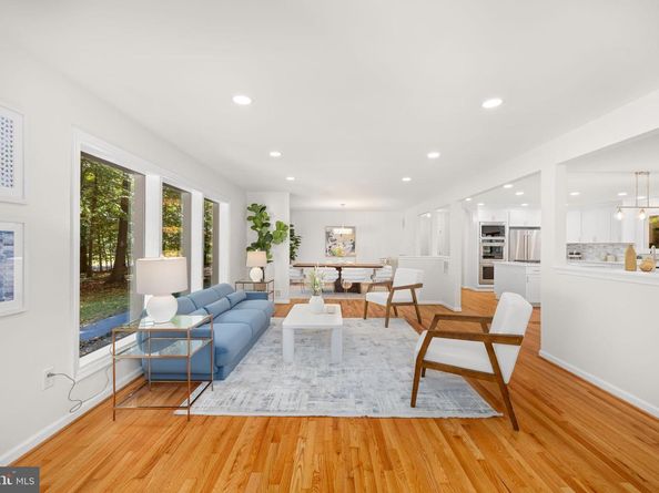 8500 Horseshoe Lane, Potomac MD 20854