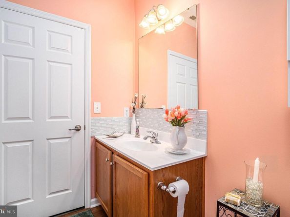 15022 Dahlia Drive, Philadelphia PA 19116