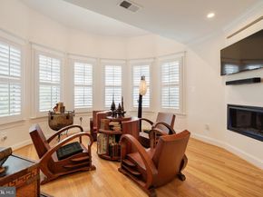 2807 1st Road N, Arlington VA 22201