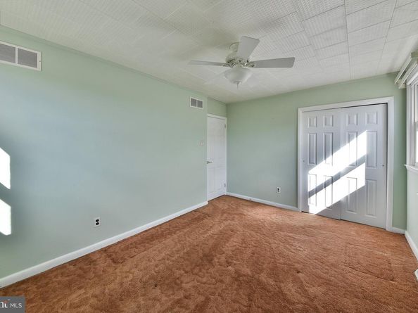 806 Griffith Street, Philadelphia PA 19111