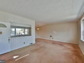 806 Griffith Street, Philadelphia PA 19111