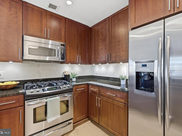 2050 Jamieson Avenue 1005, Alexandria VA 22314