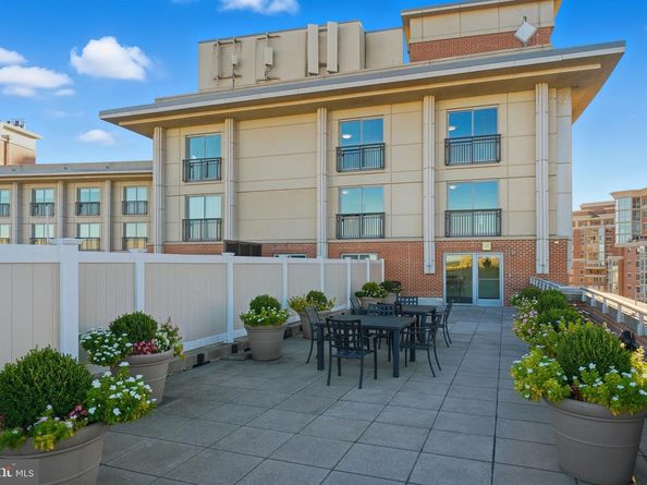 2050 Jamieson Avenue 1005, Alexandria VA 22314