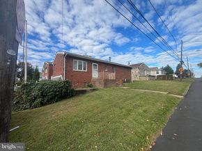 9246 Edmund Street, Philadelphia PA 19114