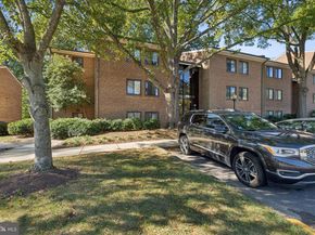 1413 Northgate Square 13/12B, Reston VA 20190