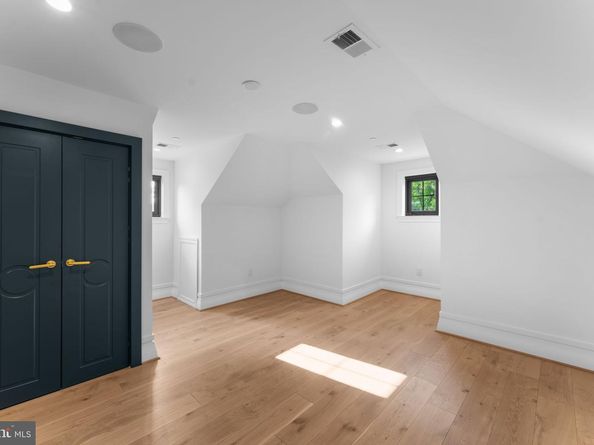 3819 Albemarle Street NW, Washington DC 20016