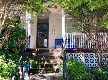 146 Quincy Place NE