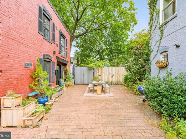 1 Derby Lane SE, Washington DC 20003