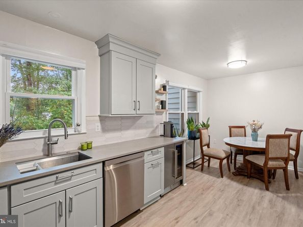 32 Carriage House Circle, Alexandria VA 22304