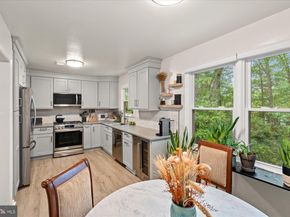 32 Carriage House Circle, Alexandria VA 22304