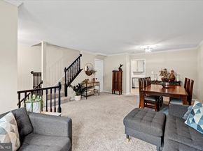 32 Carriage House Circle, Alexandria VA 22304