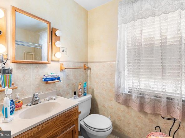 2839 Springfield Road, Broomall PA 19008