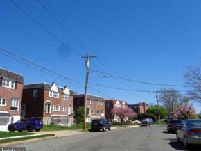 15033 London Road, Philadelphia PA 19116